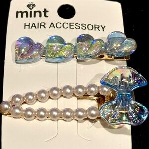 Girls Set of 2 Hair Clips Gold Tone Hearts and Bows Blue